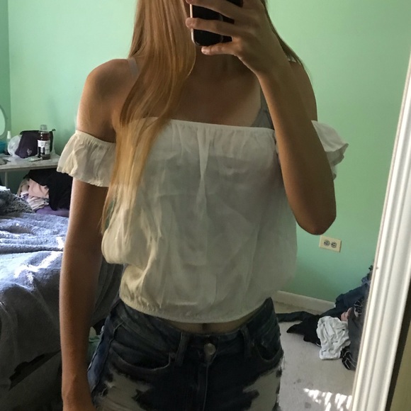 Brandy Melville white off the shoulder top - Picture 2 of 5